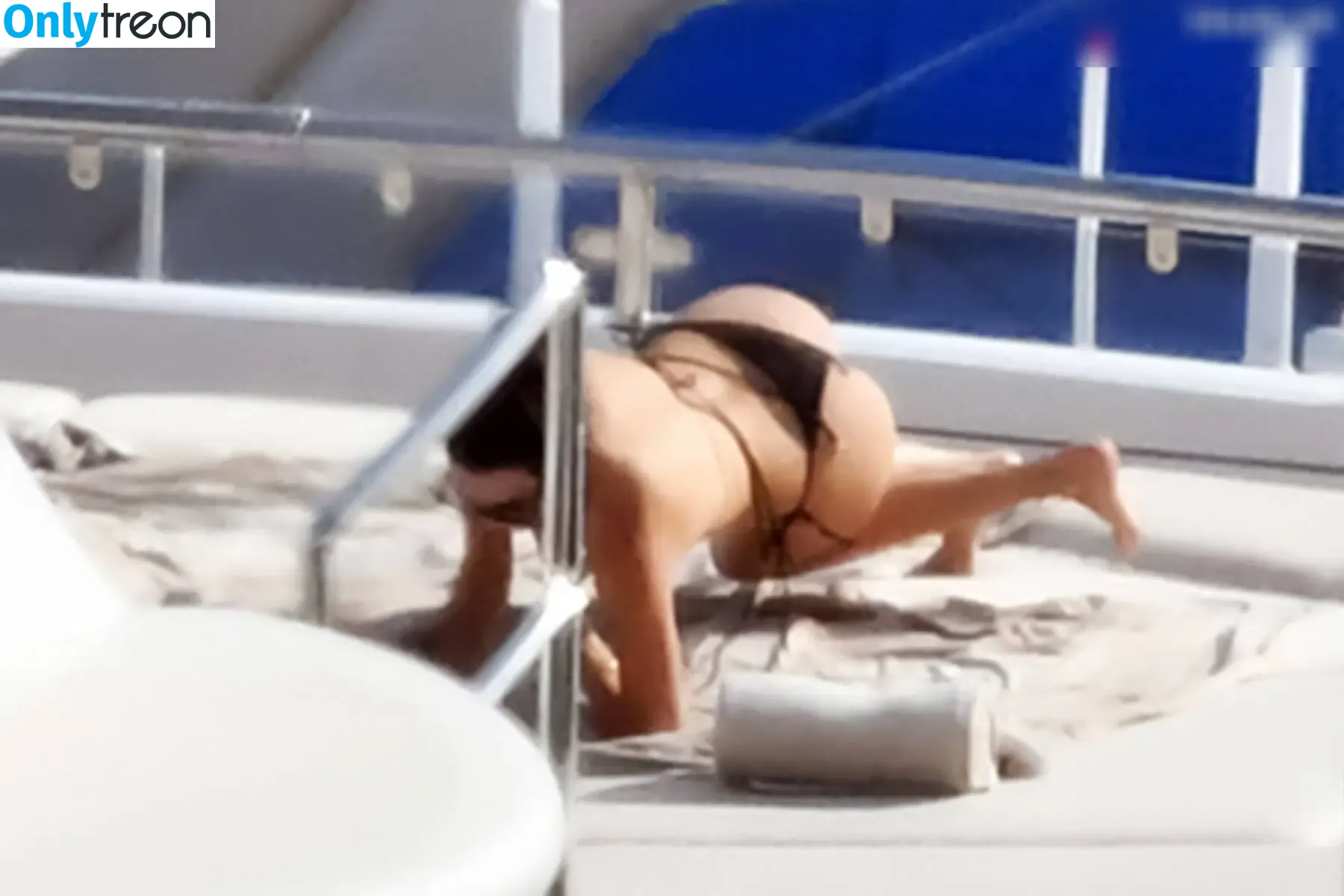Kendall Jenner nude photo #5246 (KendallJenner)