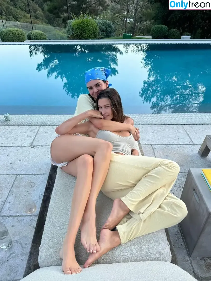 Kendall Jenner nude photo #5306 (KendallJenner)