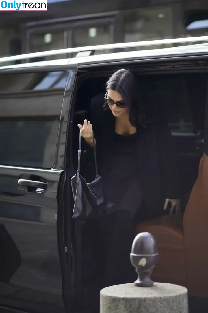 Kendall Jenner nude photo #5411 (KendallJenner)