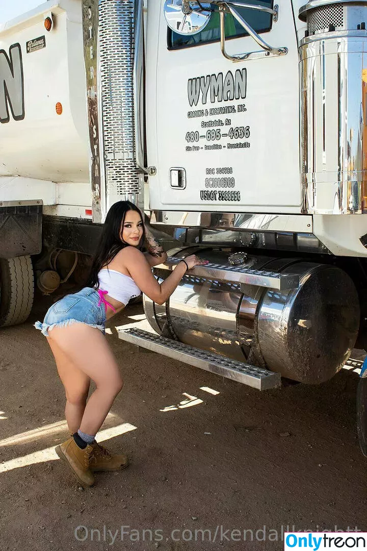 kendallknightt nude photo #0105 (daddypleaserrr / kenziekreamss)