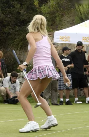 Kendra Wilkinson / KendraWilkinson фото голая #0049