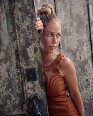 Kendra Wilkinson / KendraWilkinson фото голая #0128