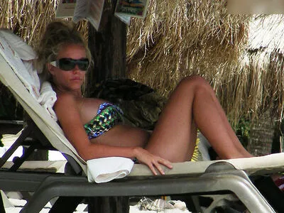 Kendra Wilkinson / KendraWilkinson фото голая #0153