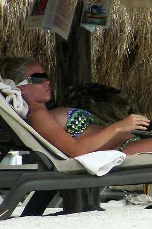 Kendra Wilkinson / KendraWilkinson фото голая #0157