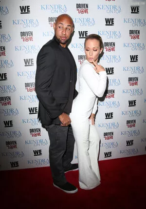 Kendra Wilkinson / KendraWilkinson фото голая #0159