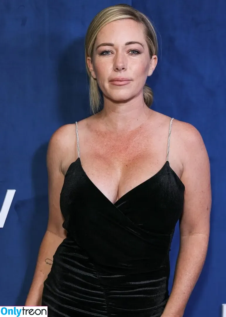 Kendra Wilkinson nude photo #0250 (KendraWilkinson)