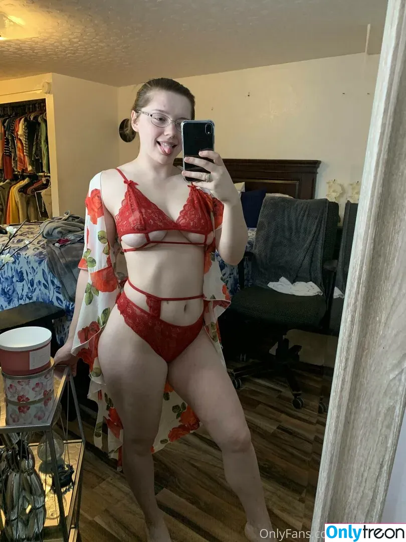 KendraNKendra Young nude photo #0038 (KendraNKendraYoung / kendra.young)