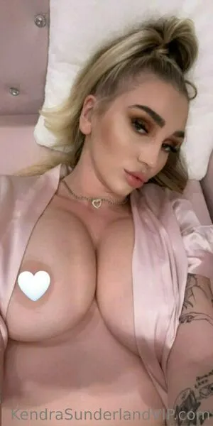 KendraSunderland / therealkslibrarygirl фото голая #0064