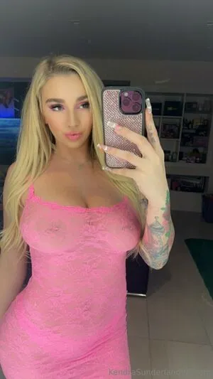 KendraSunderland / therealkslibrarygirl фото голая #0148