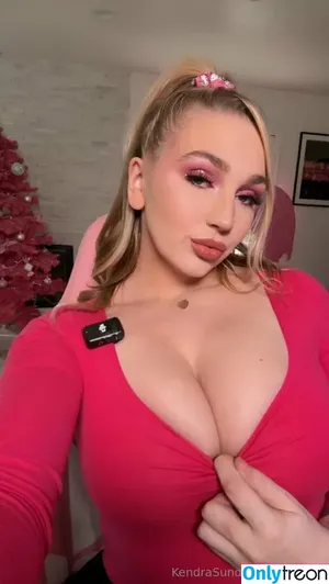 KendraSunderland / therealkslibrarygirl фото голая #0250