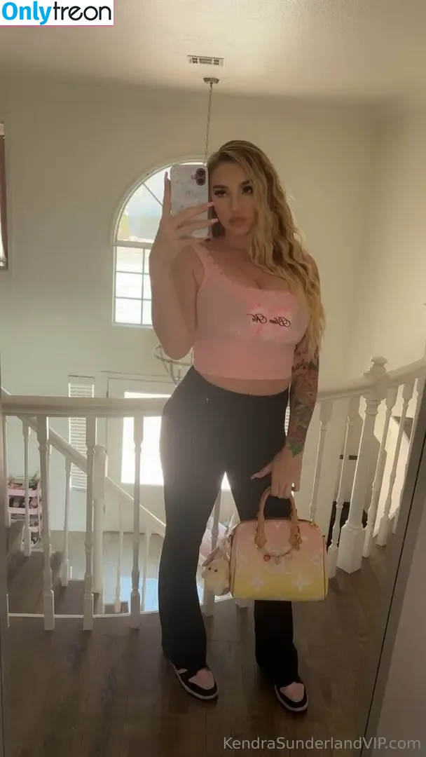 KendraSunderland голая photo #0321 (therealkslibrarygirl)