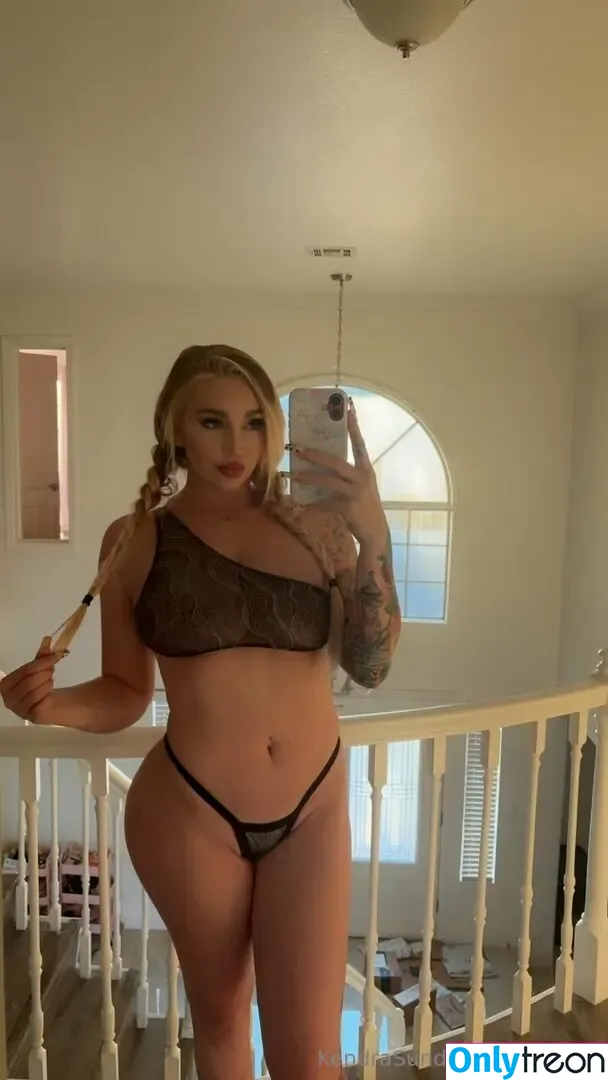 KendraSunderland nude photo #0332 (therealkslibrarygirl)