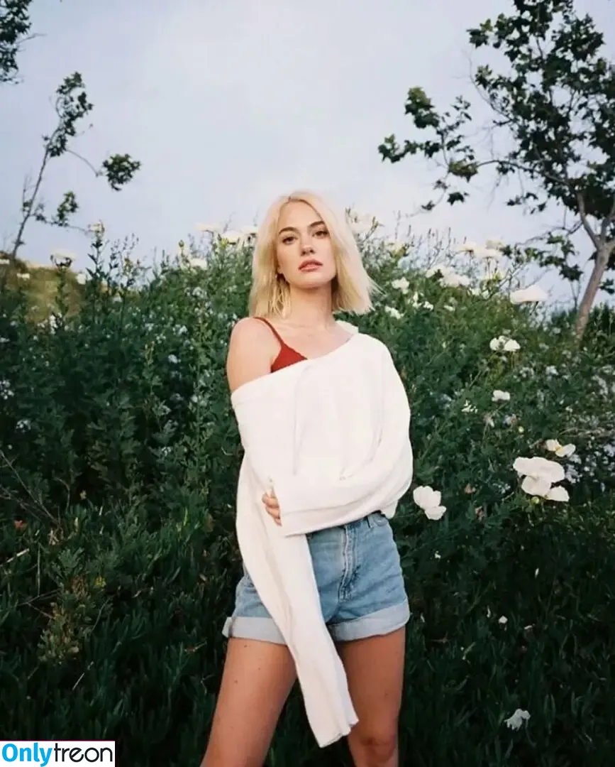 Kennedy Walsh голая photo #0444 (kennedyclairewalsh)