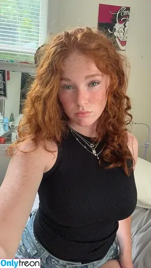 Kenziemahar / 843450711 / Prettygingergirl535 / kenziiemahar nude photo #0007