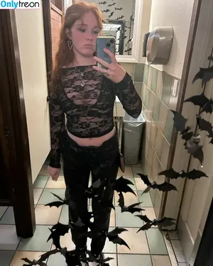 Kenziemahar / 843450711 / Prettygingergirl535 / kenziiemahar nude photo #0071