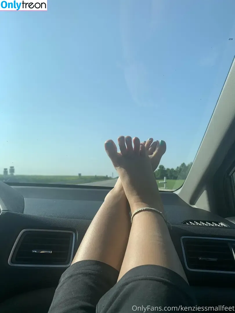 kenziessmallfeet голая photo #0018 (itsmisslys)