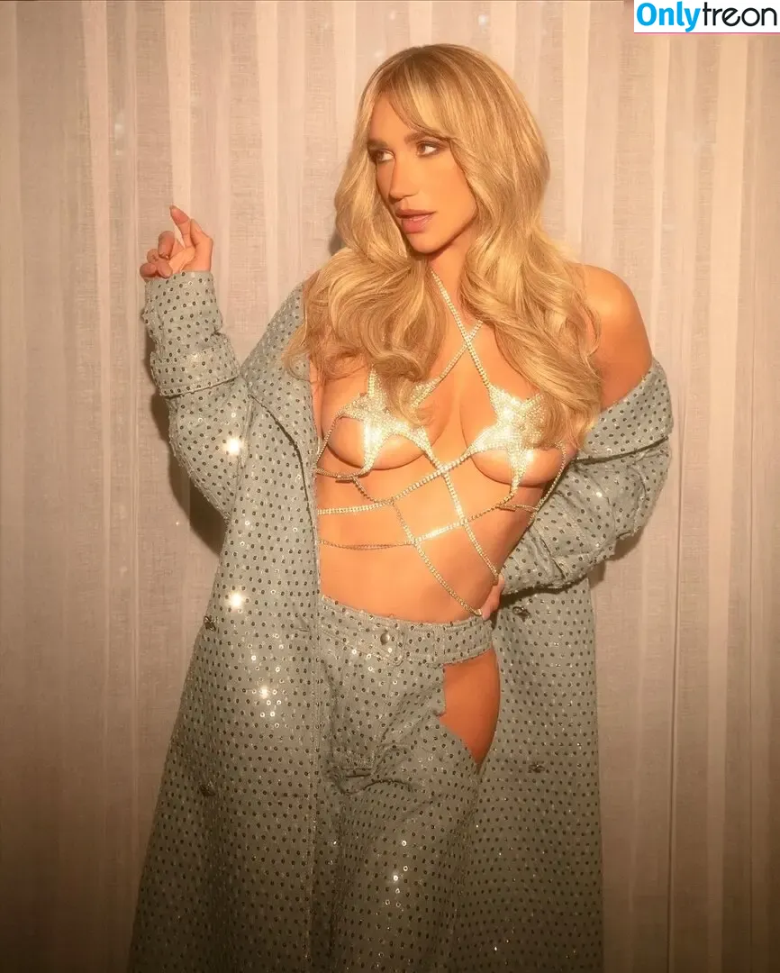 Kesha nude photo #0419 (iiswhoiis / wildgirl16)