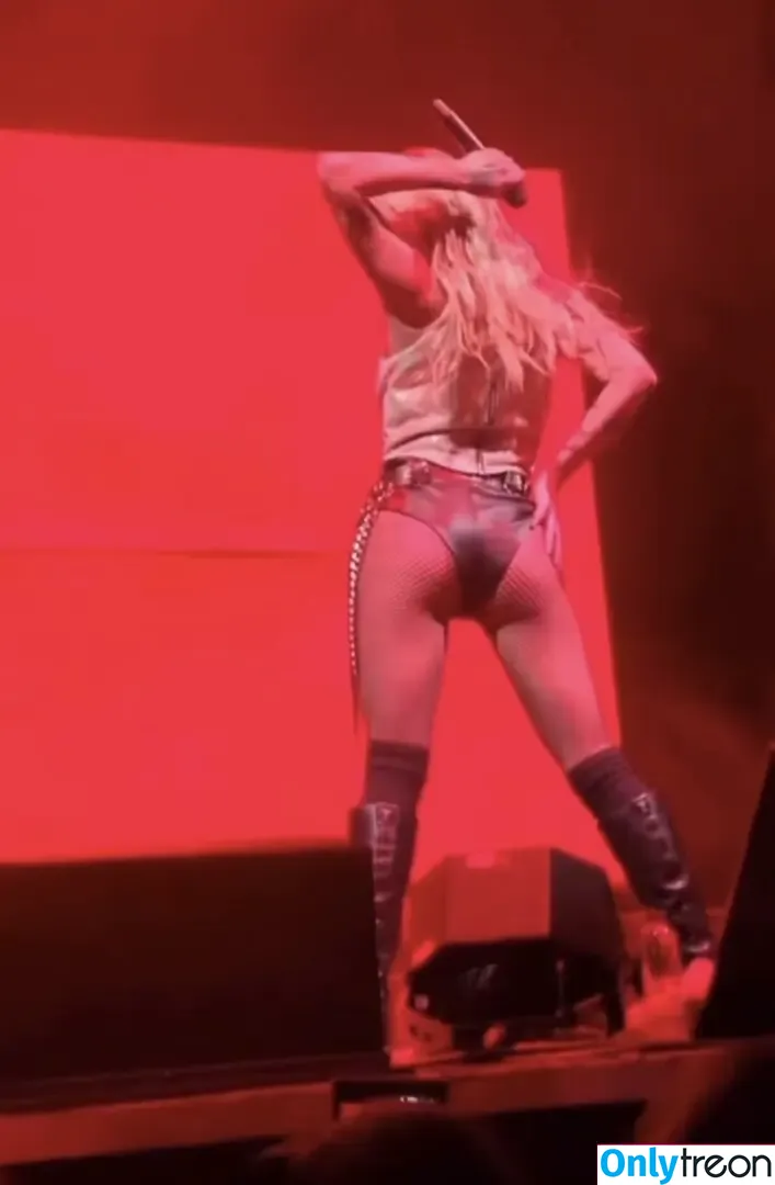 Kesha nude photo #0455 (iiswhoiis / wildgirl16)