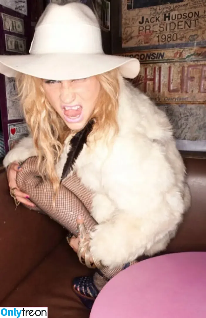 Kesha nude photo #0496 (iiswhoiis / wildgirl16)