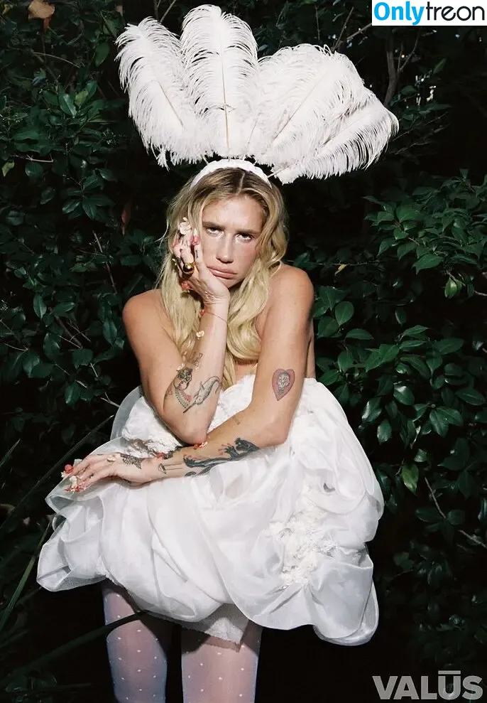 Kesha nude photo #0507 (iiswhoiis / wildgirl16)