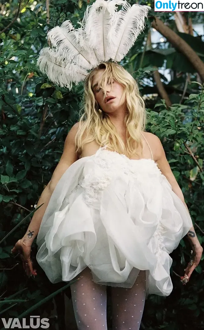 Kesha nude photo #0508 (iiswhoiis / wildgirl16)