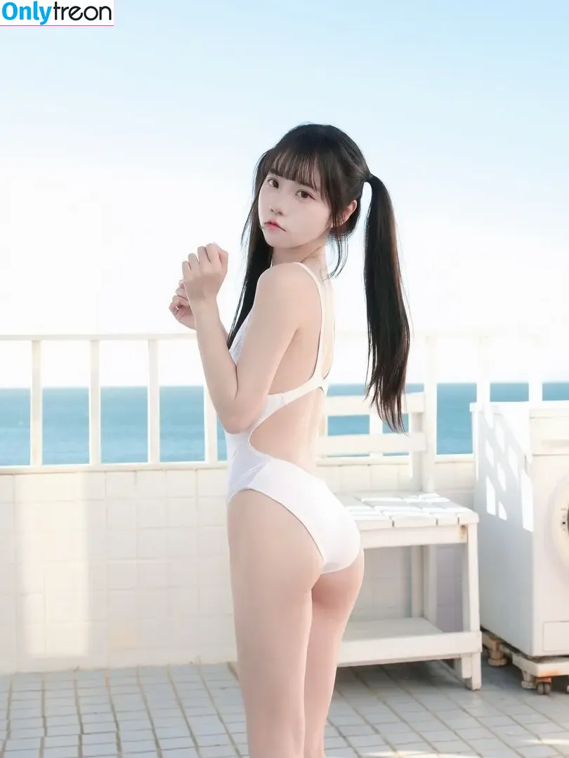 Kexuanw nude photo #0010 (winter131402 / 可可小白兔)