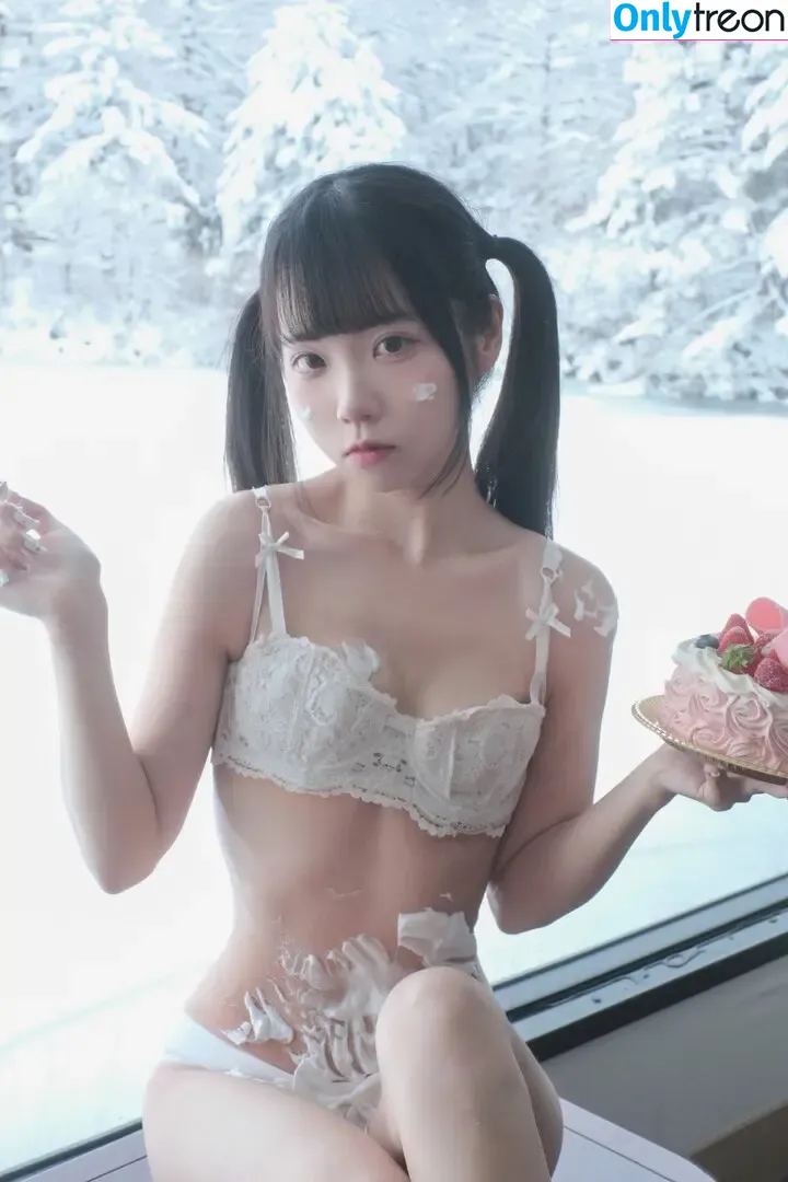 Kexuanw nude photo #0027 (winter131402 / 可可小白兔)