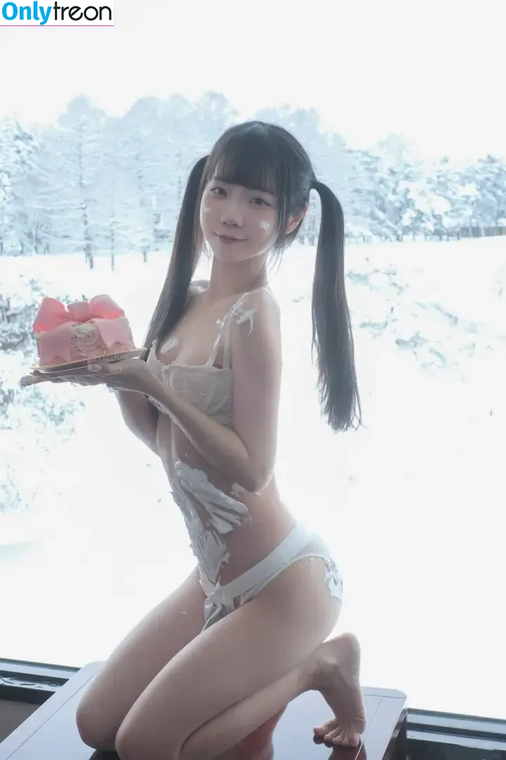 Kexuanw nude photo #0032 (winter131402 / 可可小白兔)