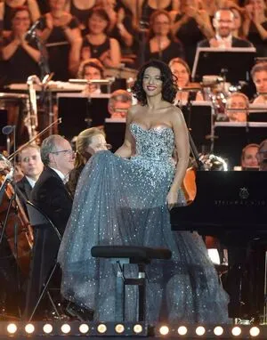 Khatia Buniatishvili / khatiabuniatishvili nude photo #0006