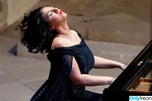 Khatia Buniatishvili / khatiabuniatishvili nude photo #0181