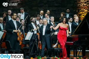 Khatia Buniatishvili / khatiabuniatishvili nude photo #0189