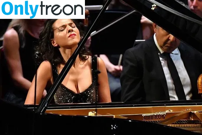 Khatia Buniatishvili nude photo #0003 (khatiabuniatishvili)
