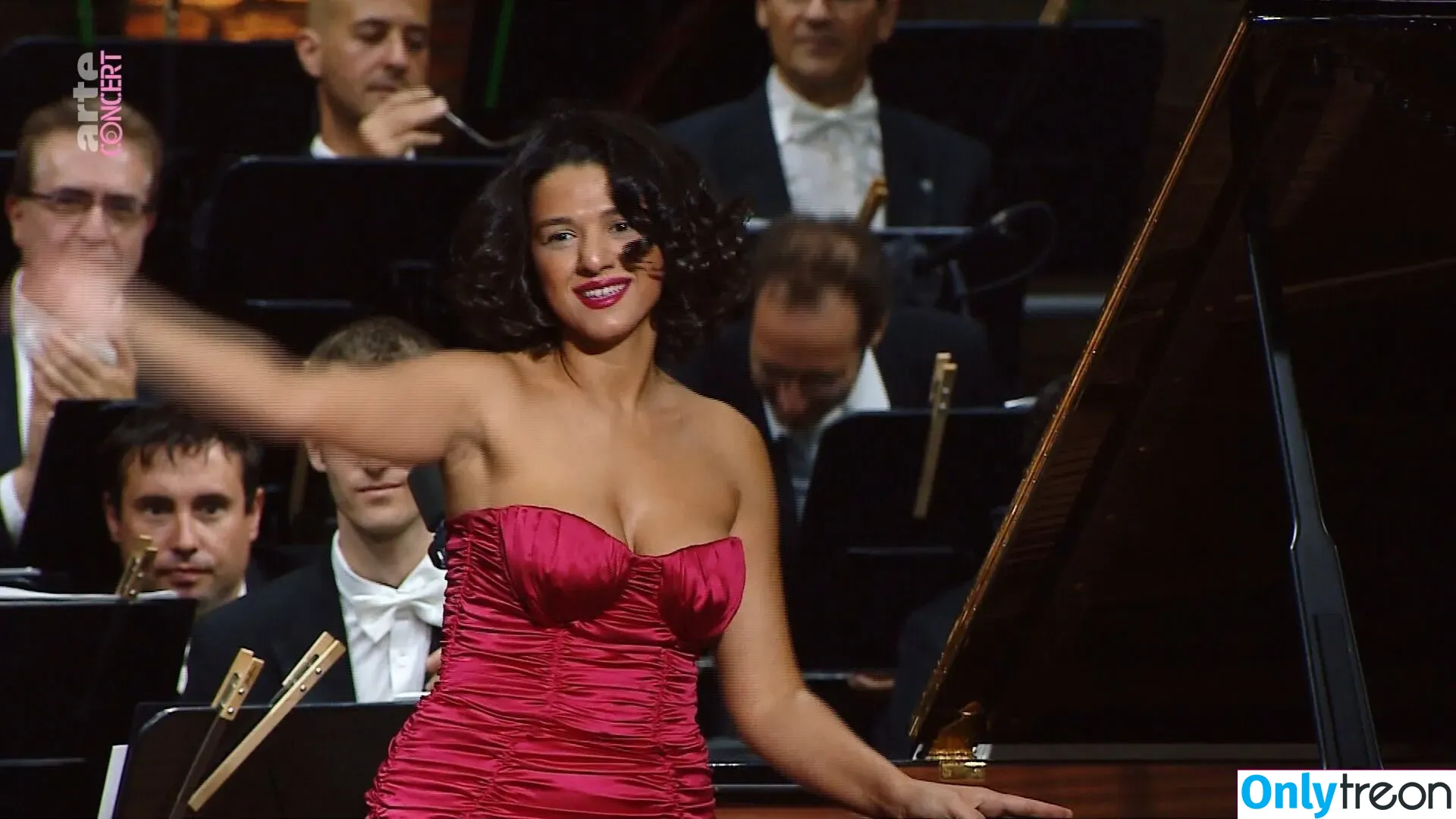 Khatia Buniatishvili nude photo #0057 (khatiabuniatishvili)