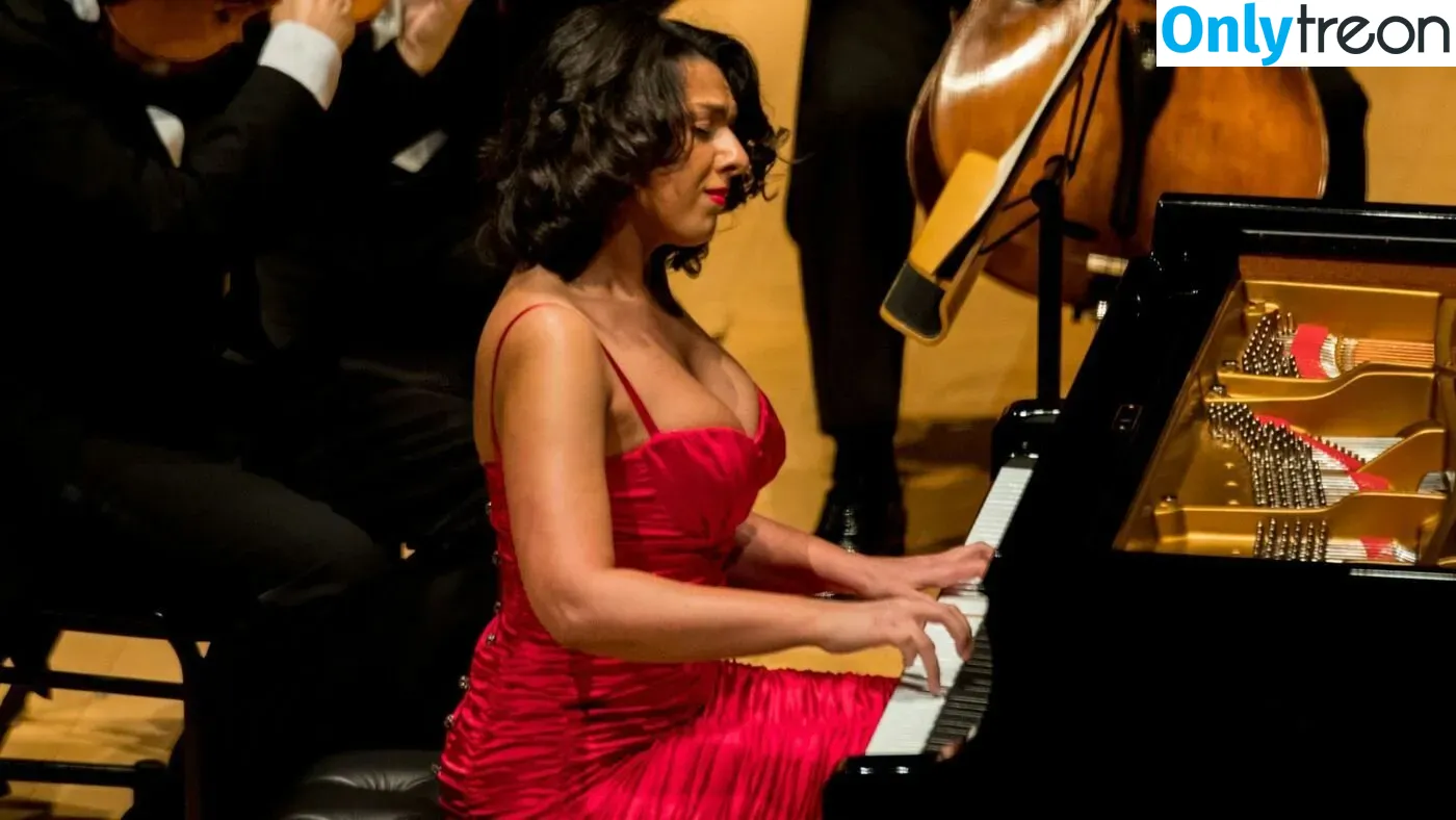 Khatia Buniatishvili nude photo #0061 (khatiabuniatishvili)