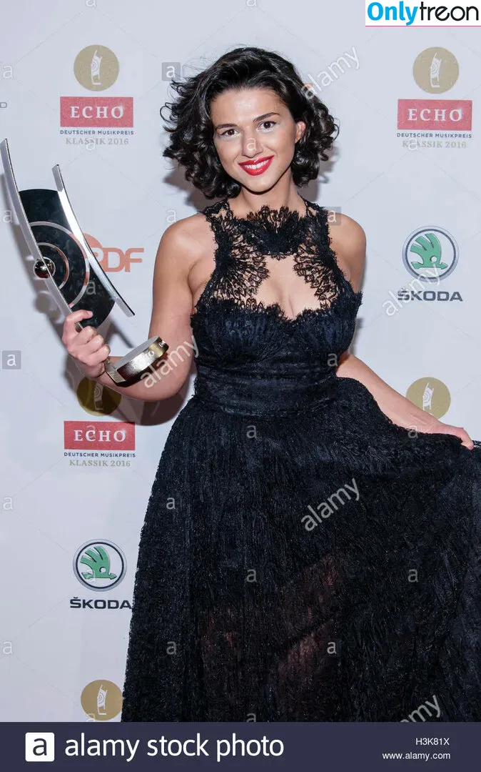 Khatia Buniatishvili nude photo #0072 (khatiabuniatishvili)