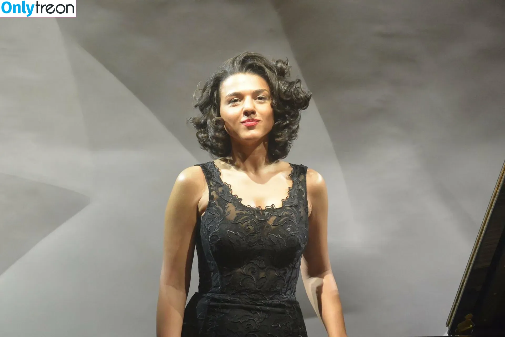 Khatia Buniatishvili nude photo #0114 (khatiabuniatishvili)