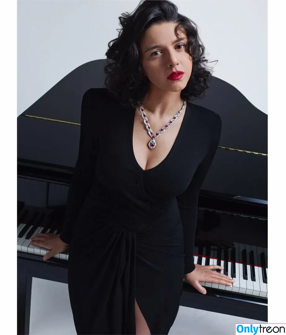Khatia Buniatishvili nude photo #0136 (khatiabuniatishvili)