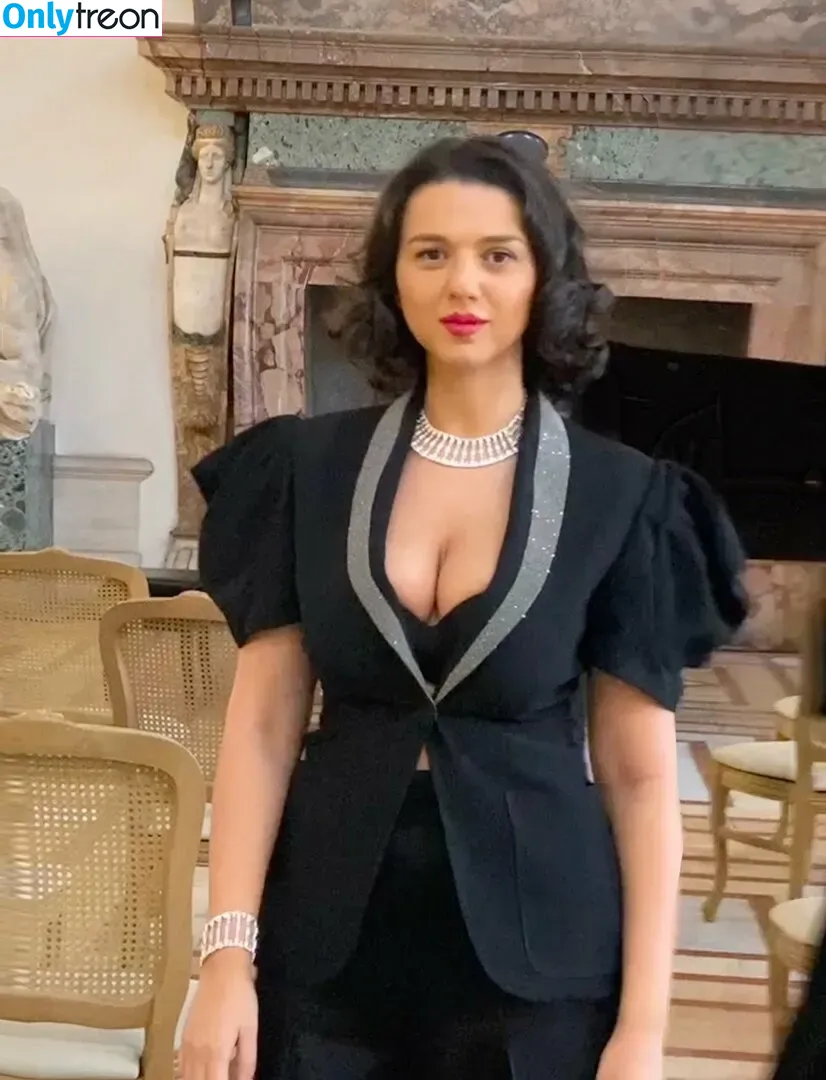 Khatia Buniatishvili nude photo #0144 (khatiabuniatishvili)