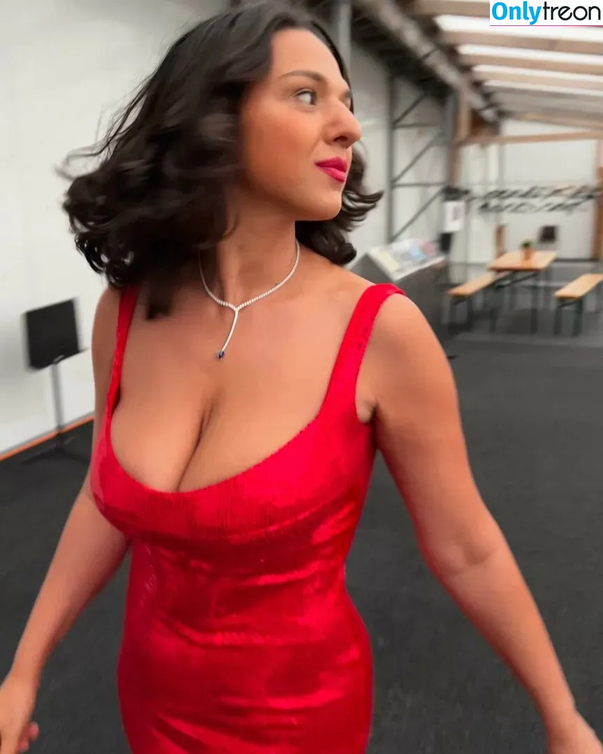 Khatia Buniatishvili nude photo #0153 (khatiabuniatishvili)