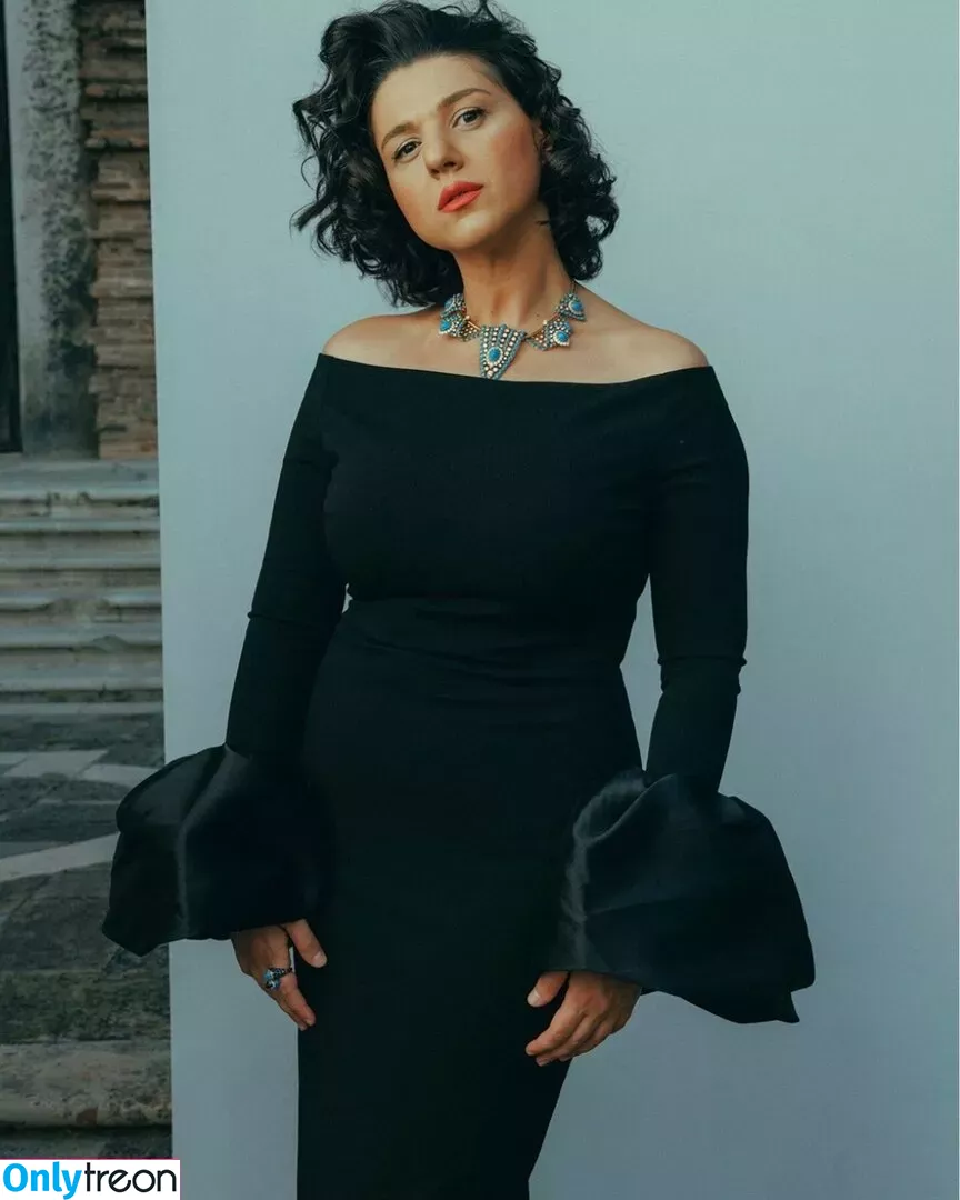 Khatia Buniatishvili nude photo #0160 (khatiabuniatishvili)