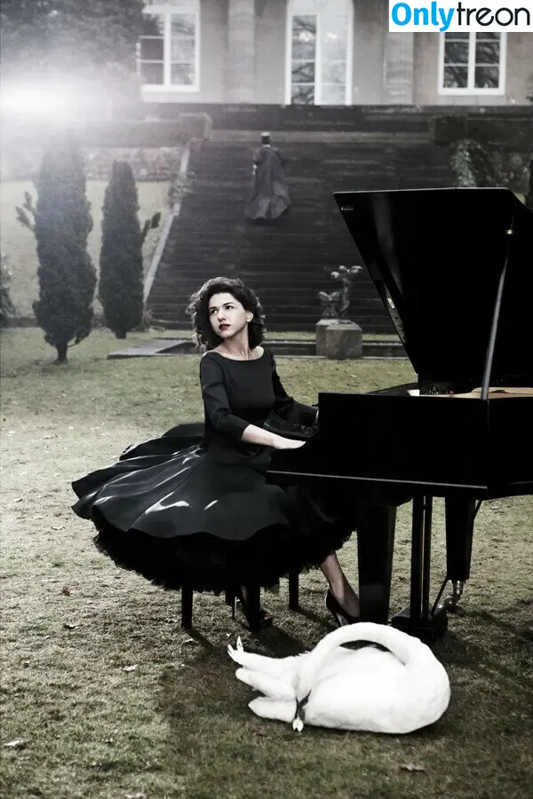 Khatia Buniatishvili голая photo #0201 (khatiabuniatishvili)
