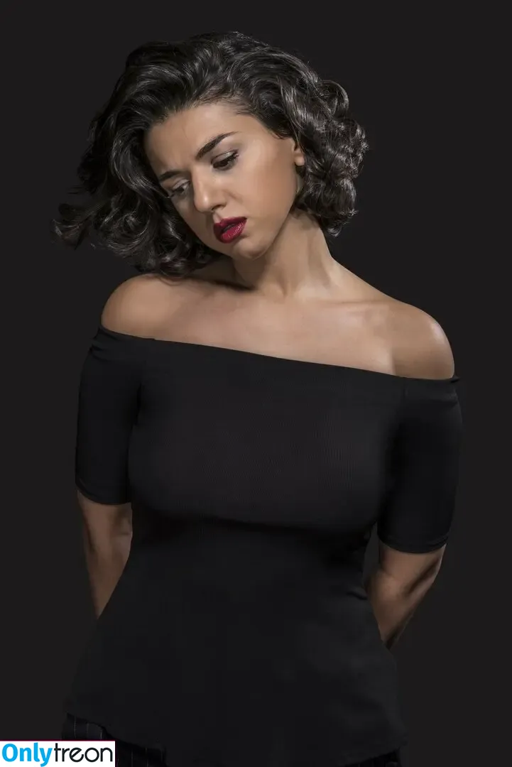 Khatia Buniatishvili nude photo #0207 (khatiabuniatishvili)