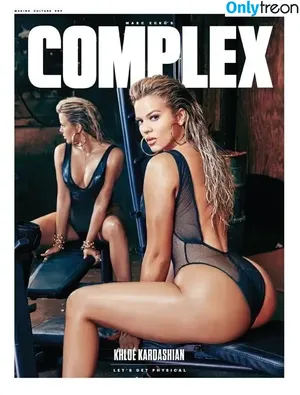 Khloé Kardashian / khloekardashian nude photo #0010