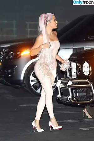 Khloé Kardashian / khloekardashian nude photo #0360