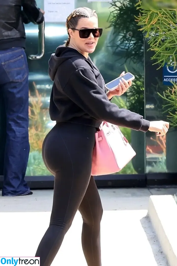 Khloé Kardashian nude photo #0207 (khloekardashian)