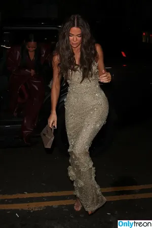 Khloe Kardashian / khloekardashian фото голая #0612