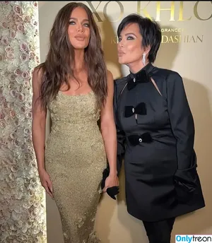 Khloe Kardashian / khloekardashian фото голая #0629