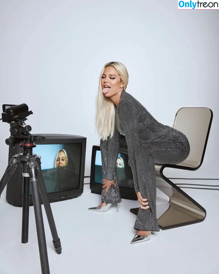 Khloe Kardashian голая photo #0308 (khloekardashian)
