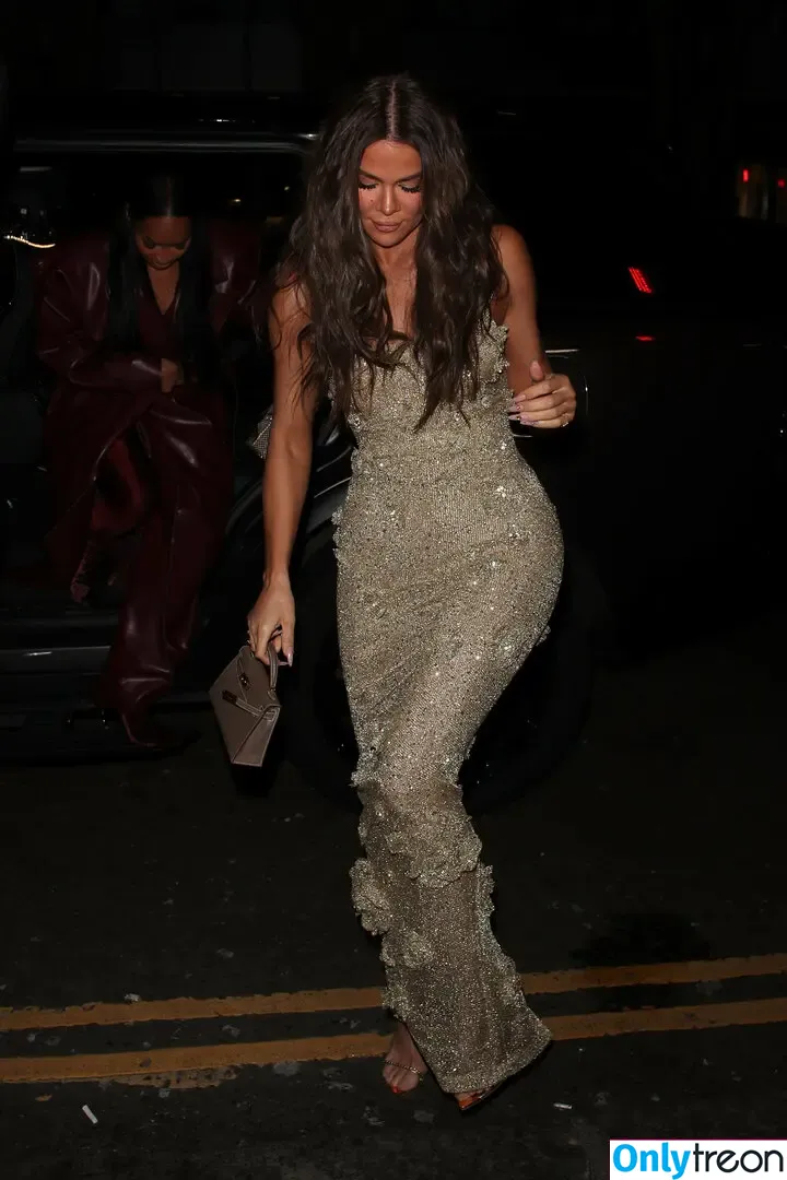 Khloe Kardashian голая photo #0612 (khloekardashian)