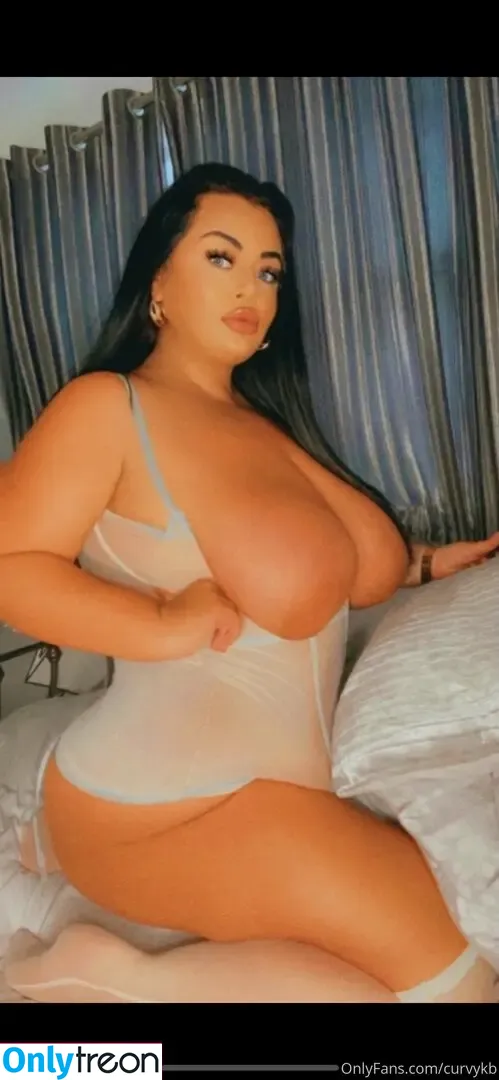 khloe38kk голая photo #0105 (khloeof38kk)